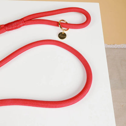 BRAIDED ROPE LEASH CHERRY RED