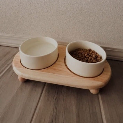 SET DE PLATOS DE CERÁMICA CON SOPORTE DE MADERA