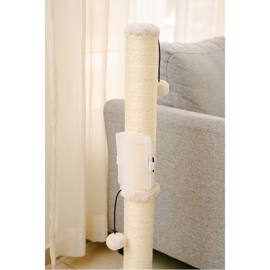 CAT SCRATCHING POST TREE WITH HANGING BALL